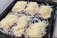 überbackene schnitzel im backofen mit käse