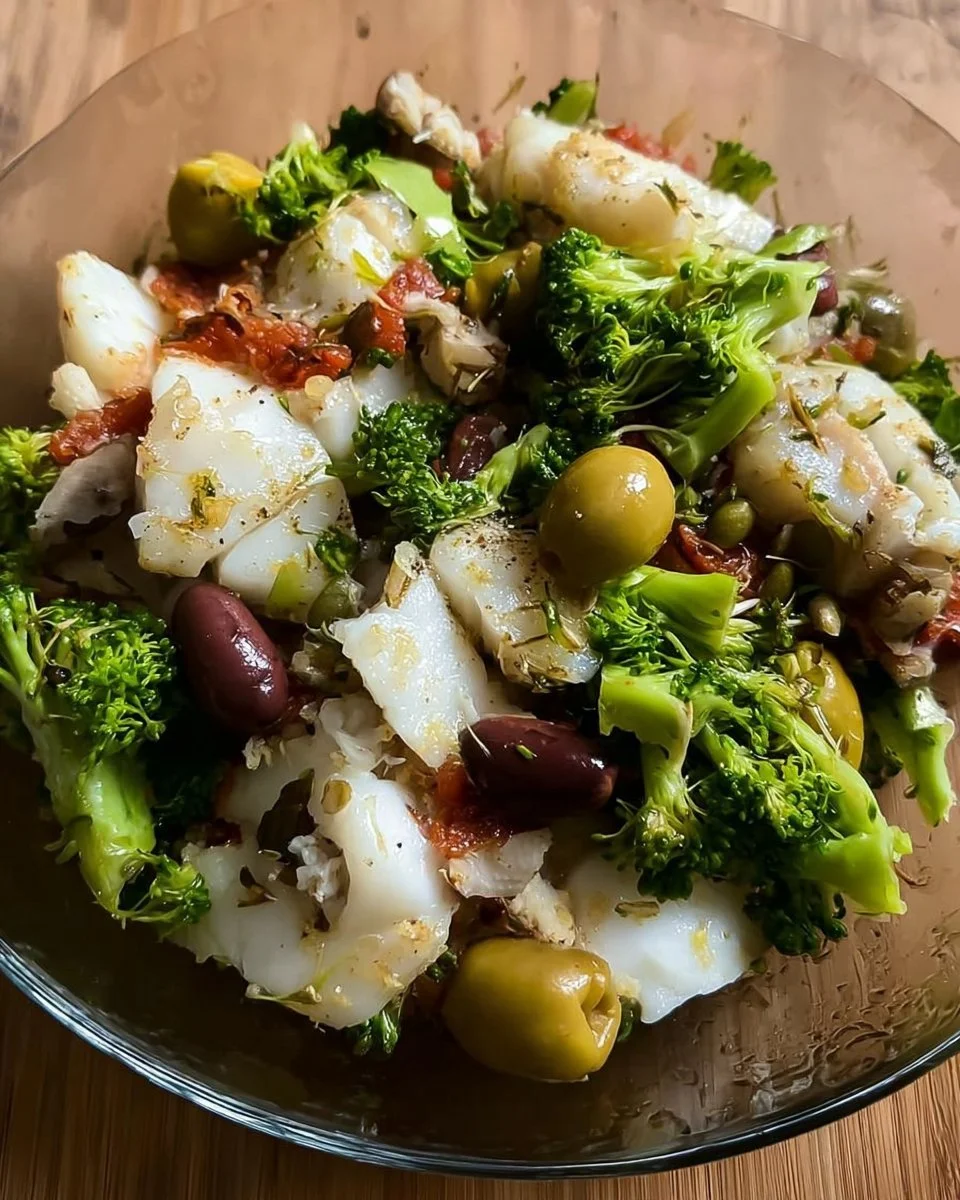 Lauwarmer Kabeljau-Salat aus frischen Zutaten