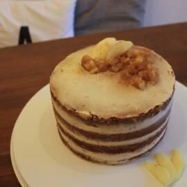 Zimtige Apfeltorte mit saftigen Äpfeln und würzigem Zimt