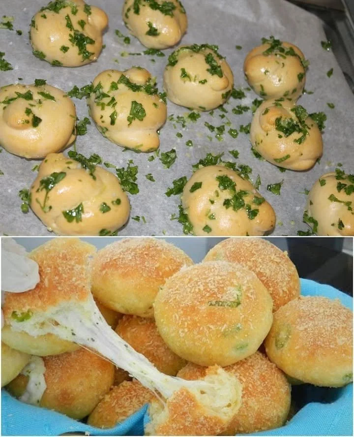 Knoblauchbrötchen gefüllt mit Mozzarella-Käse auf einem Holzbrett