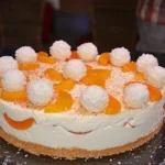 Pfirsich Raffaello Torte mit frischen Pfirsichen und Raffaello-Kokosnüssen