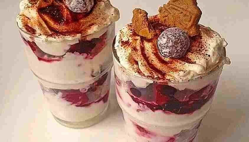 Ein köstliches Weihnachts Tiramisu mit Spekulatius als festliches Dessert